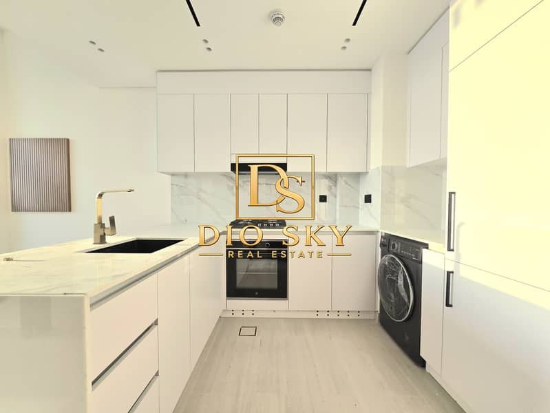 5 Image 5