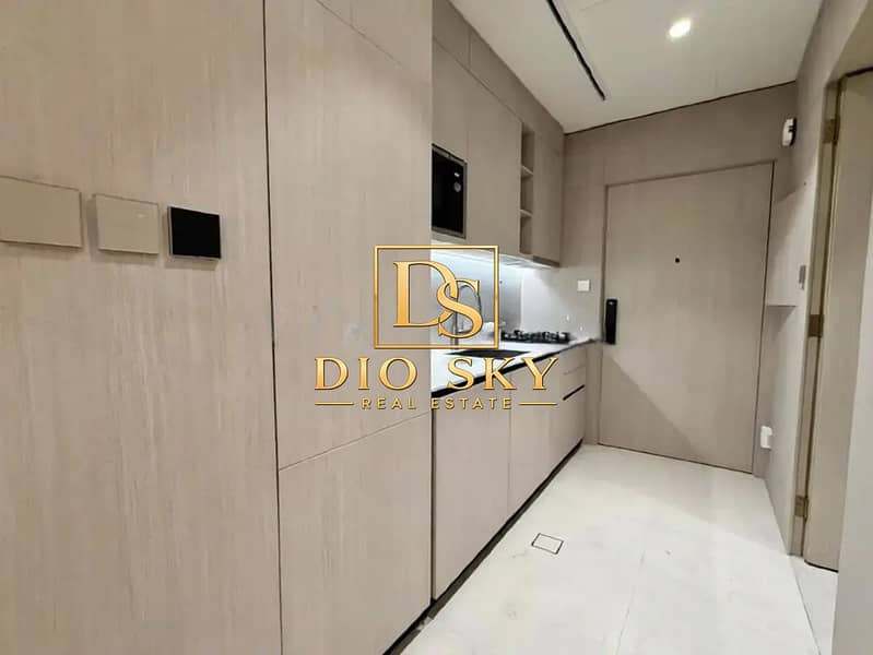 3 Image 3