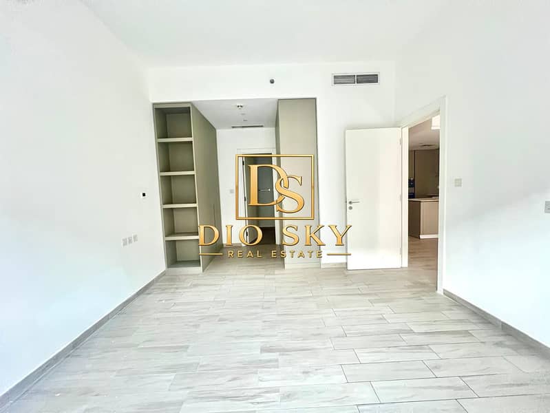 5 Image 5