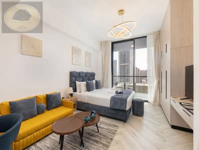 Estudio para en Alquiler en Jumeirah Village Circle (JVC), Dubai - 01_cover_studio_bedroom_angle_1. jpg