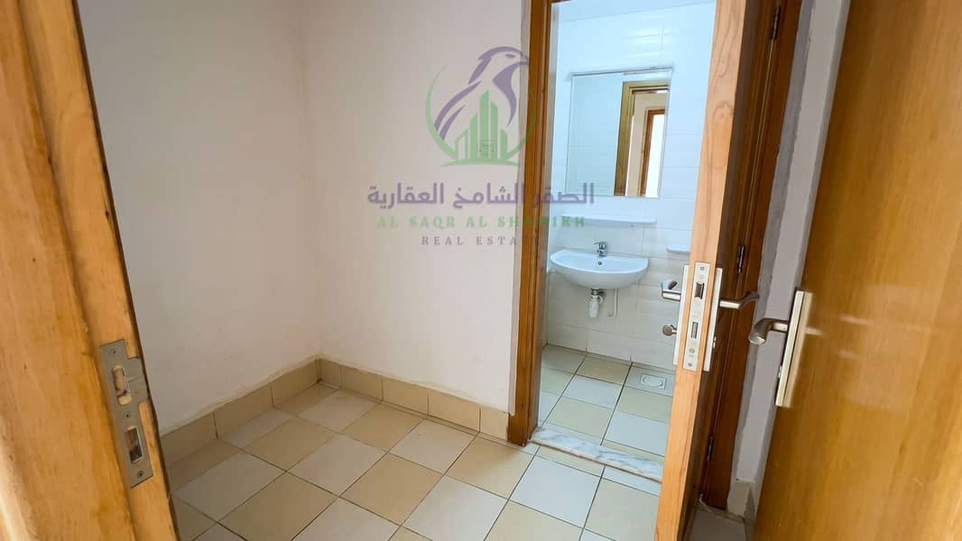 16 apartment-for-rent-5-bedroom-almjjaz-3-alsharqh-property-13. jpg