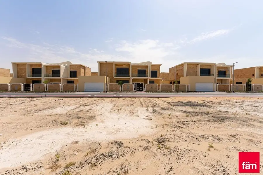 Great Investment | G+4 | Multiple Options