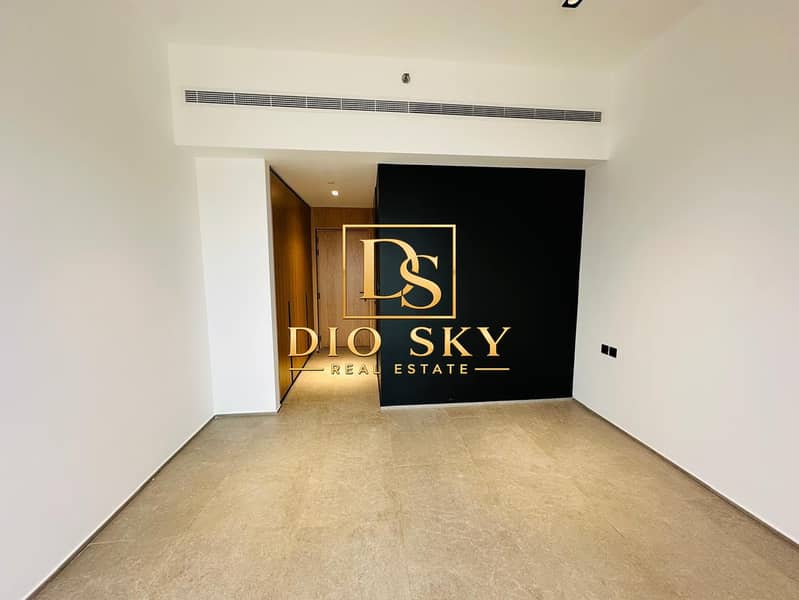 6 Image 6