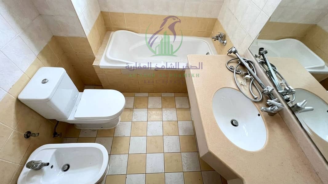 24 apartment-for-rent-5-bedroom-almjaz-3-alsharqa-property-26. jpg