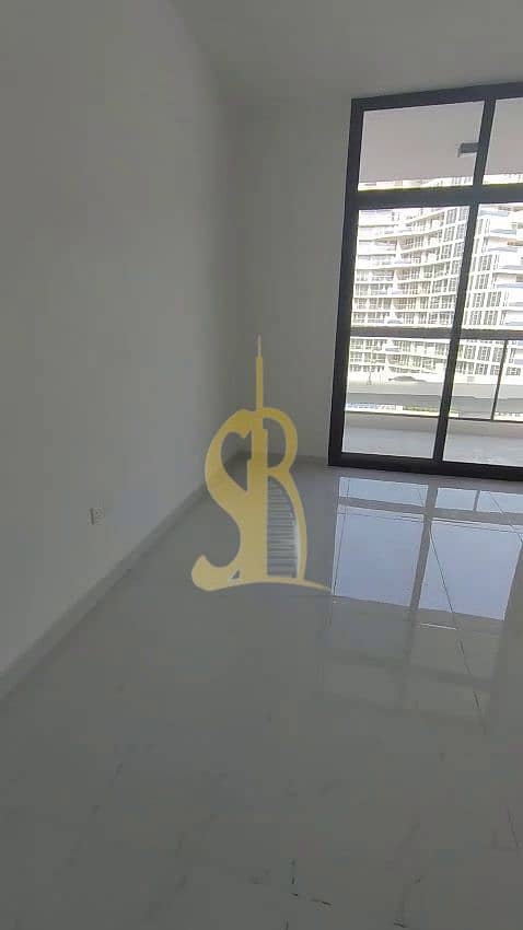 4 vlcsnap-2026-10-06-18h16m23s090. png
