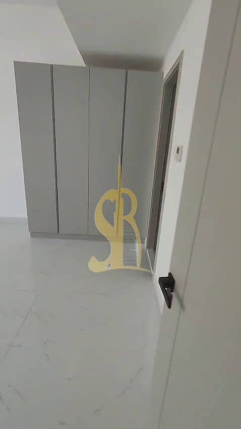 31 vlcsnap-2026-10-06-18h17m46s018. png