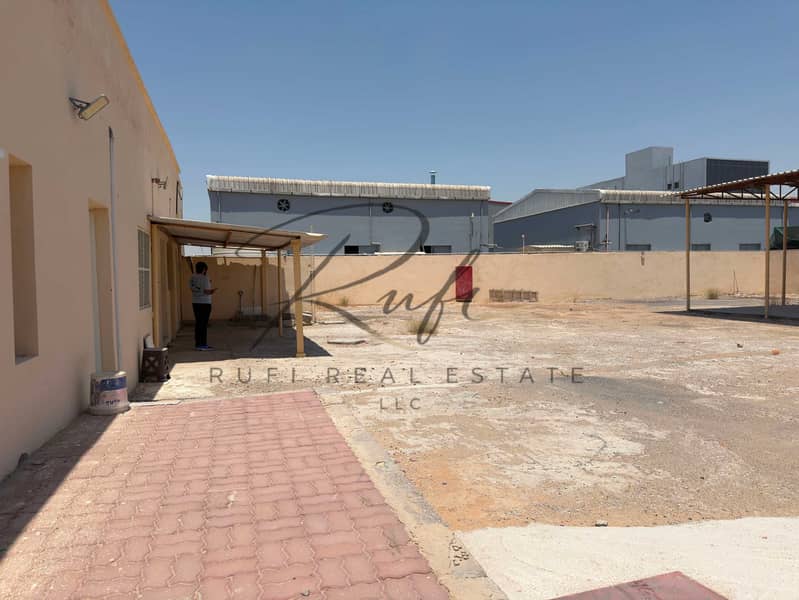 10 2ac8e0e9-67ea-46ff-8396-42212a4c4b4b. jpg