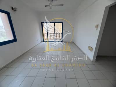 2 Schlafzimmer Wohnung zum Miete in Al Mareija, Sharjah - ghrftyn-wsala-for-rent-2-bedroom-alqlyah-alsharqa-property-02. jpg 2 Schlafzimmer Wohnung zum Miete in Al Mareija, Sharjah - ghrftyn-wsala-for-rent-2-bedroom-alqlyah-alsharqa-property-02. jpg