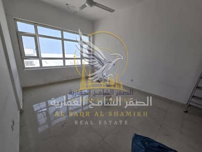 1 habitación Apartamento para en Alquiler en Al Qulayaah, Sharjah - ghrftyn-wsala-for-rent-2-bedroom-alqlyah-alsharqa-property-03. jpg 1 habitación Apartamento para en Alquiler en Al Qulayaah, Sharjah - ghrftyn-wsala-for-rent-2-bedroom-alqlyah-alsharqa-property-03. jpg
