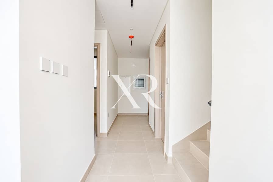 6 property-listing-photo-08-enhanced. png