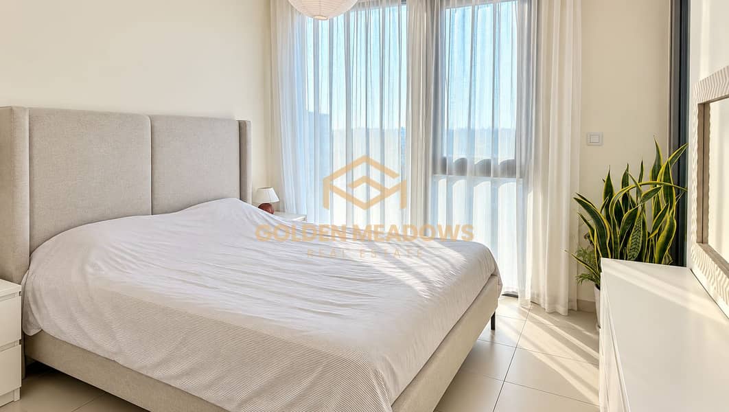 7 Airy Modern Bedroom Retreat. png