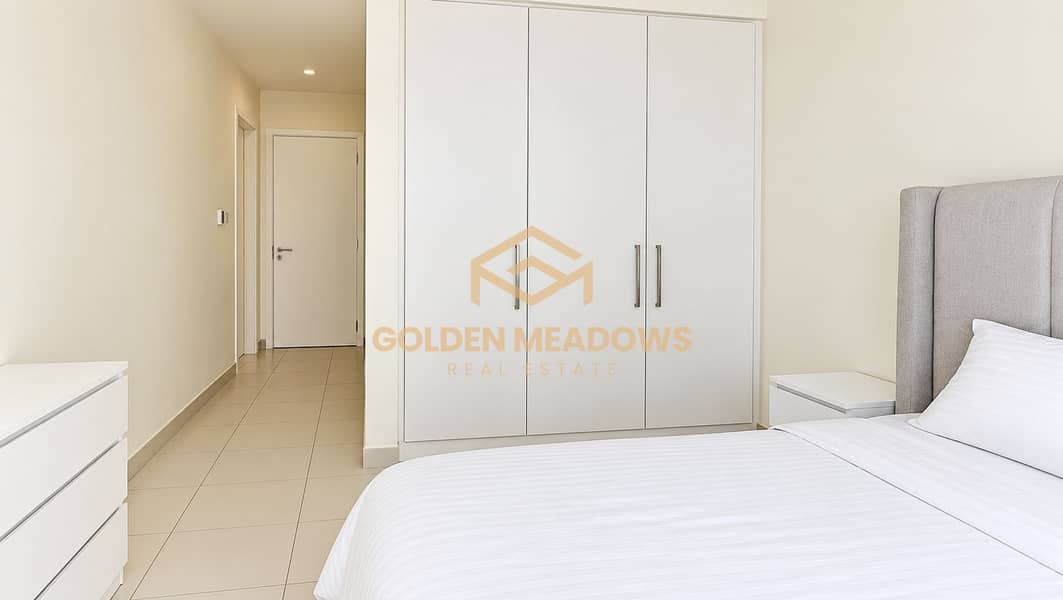 11 Minimalist Modern Bedroom Interior. png