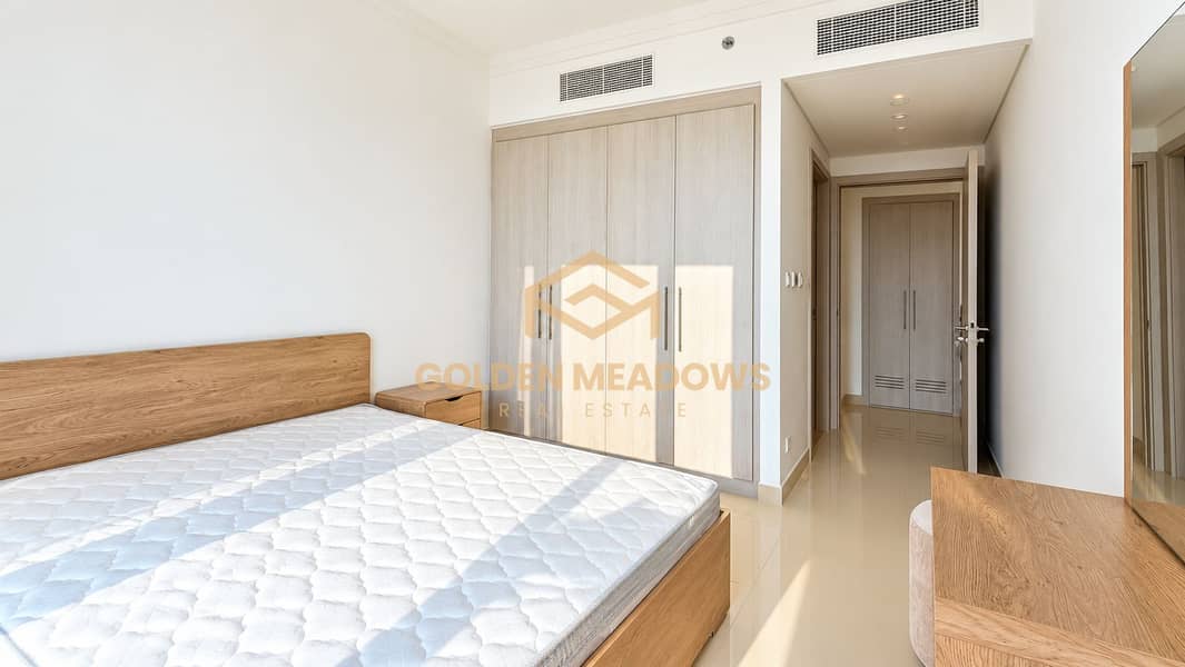 9 Sunlit Minimalist Oak Bedroom. png