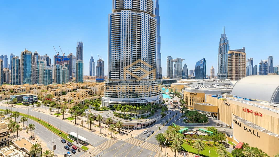 13 Dubai Downtown Skyline with Dubai Mall. png