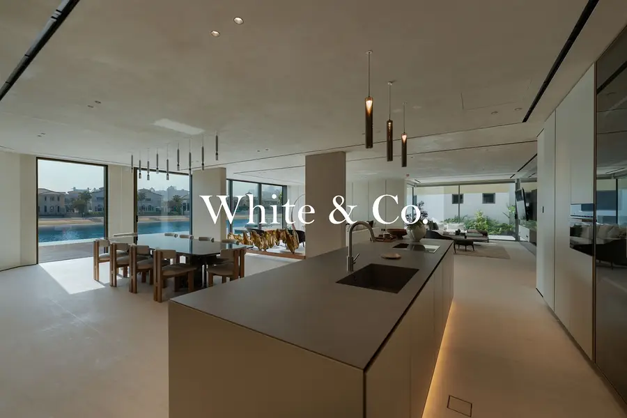 Fully Extended | Italian Furniture| Sunrise