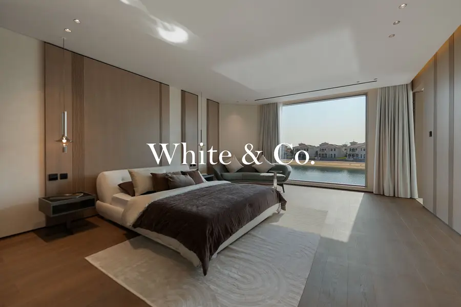 Fully Extended | Italian Furniture| Sunrise