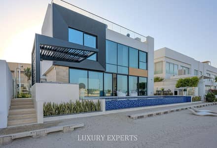 6 Bedroom Villa for Sale in Palm Jumeirah, Dubai - 6BR I Gym I Cinema I Rooftop I Pool I Office 6 Bedroom Villa for Sale in Palm Jumeirah, Dubai - 6BR I Gym I Cinema I Rooftop I Pool I Office