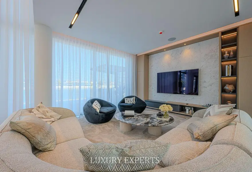 6BR I Gym I Cinema I Rooftop I Pool I Office