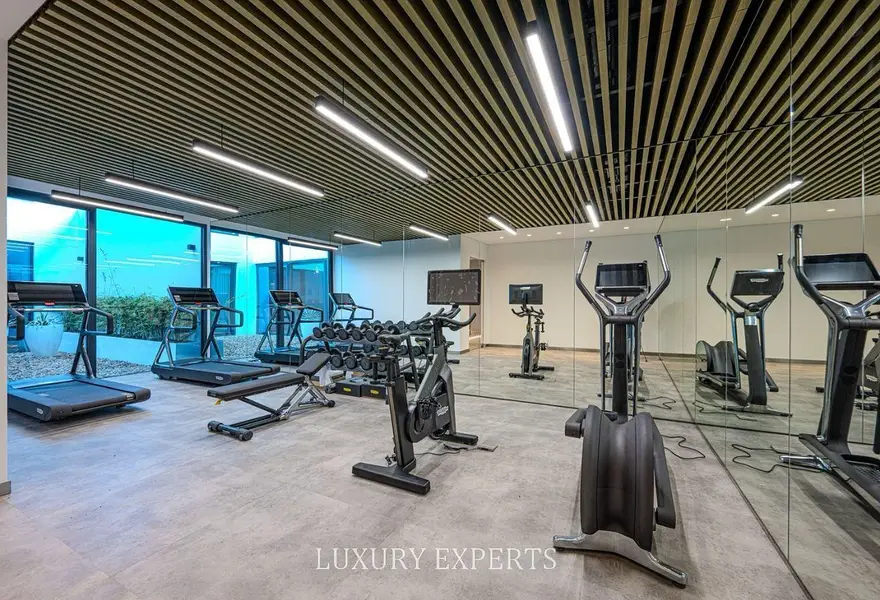 6BR I Gym I Cinema I Rooftop I Pool I Office