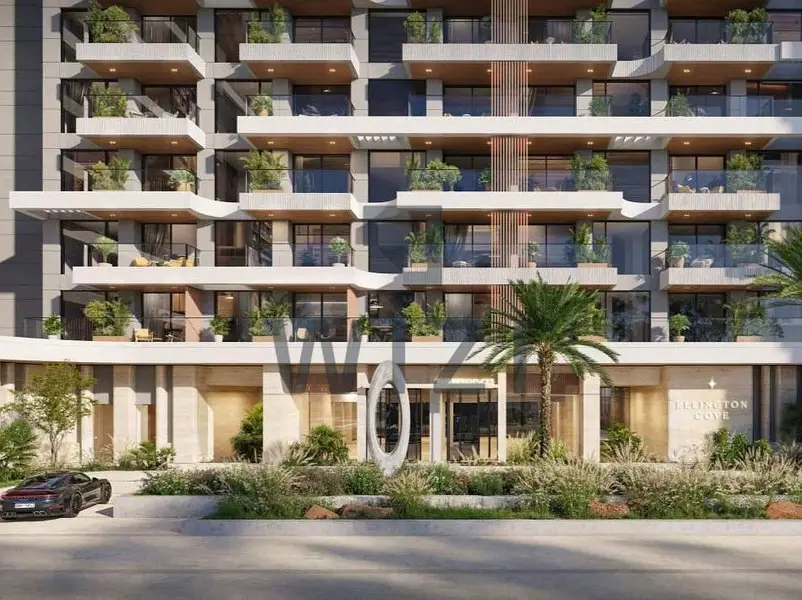 Waterfront Living | Corner Unit | Mid Floor