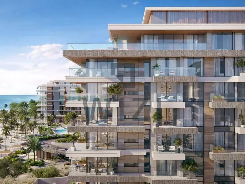 Waterfront Living | Corner Unit | Mid Floor