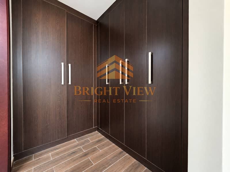 13 Bright apartment interior, seamless fixture-free ceiling-1. png