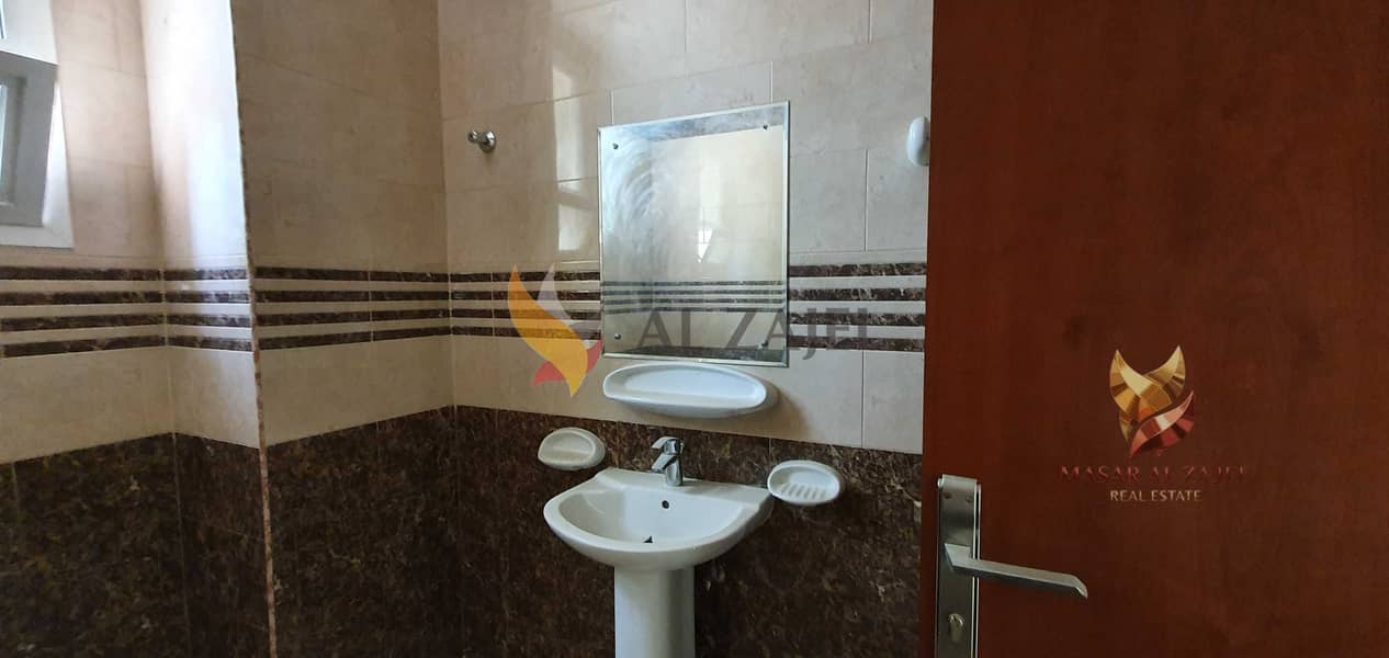 36 Living room bathroom 2. jpg
