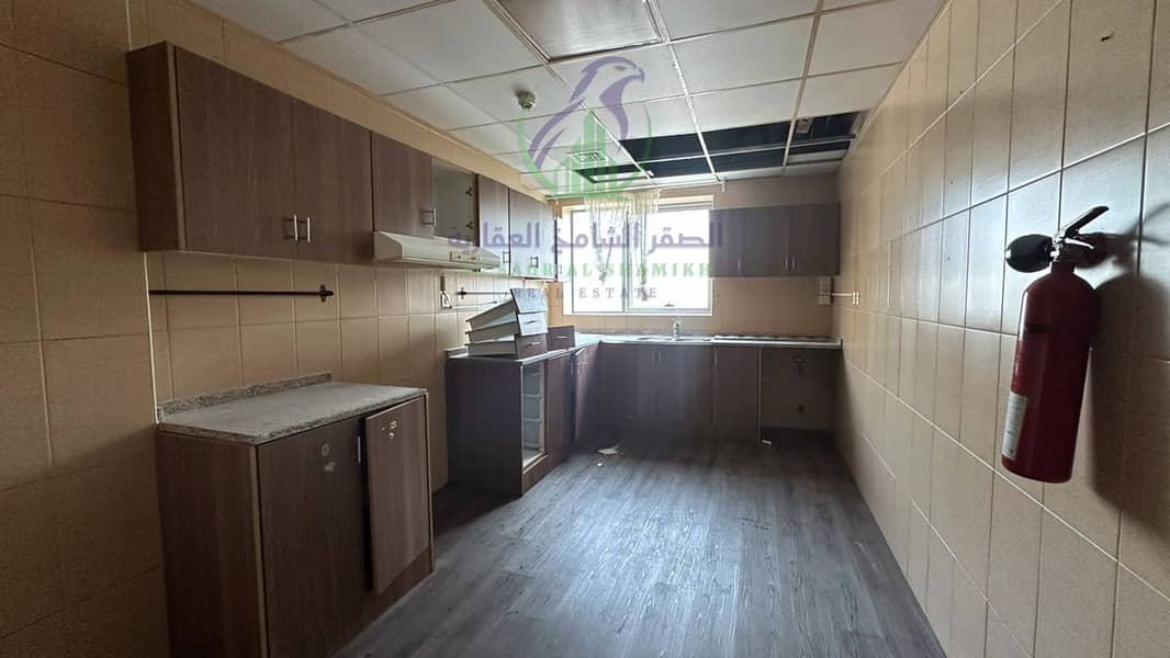 14 apartment-for-rent-3-bedroom-alkhan-alsharqh-property-07. jpg