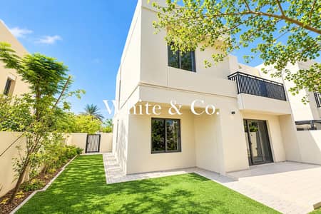 4 Slaapkamers Townhouse te Huur in Town Square, Dubai - Rijwoning in Town Square,Safi Townhouses, 4 slaapkamers, 175000 AED - 16765149 4 Slaapkamers Townhouse te Huur in Town Square, Dubai - Rijwoning in Town Square,Safi Townhouses, 4 slaapkamers, 175000 AED - 16765149