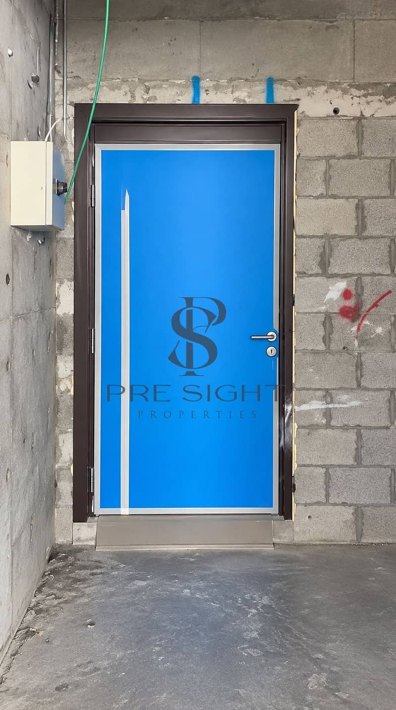 11 Door. png