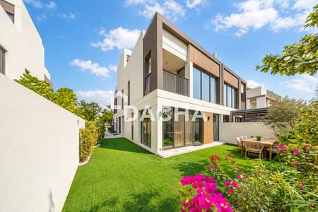 5 Bedroom Villa for Rent in Tilal Al Ghaf, Dubai - Fully Upgraded | Single Row | Landscaped