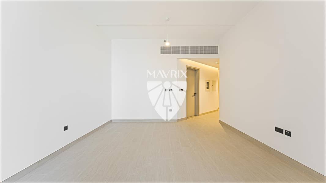 9 Image 9