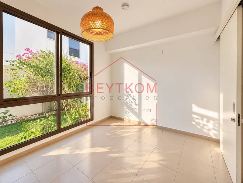 10 10. jpeg