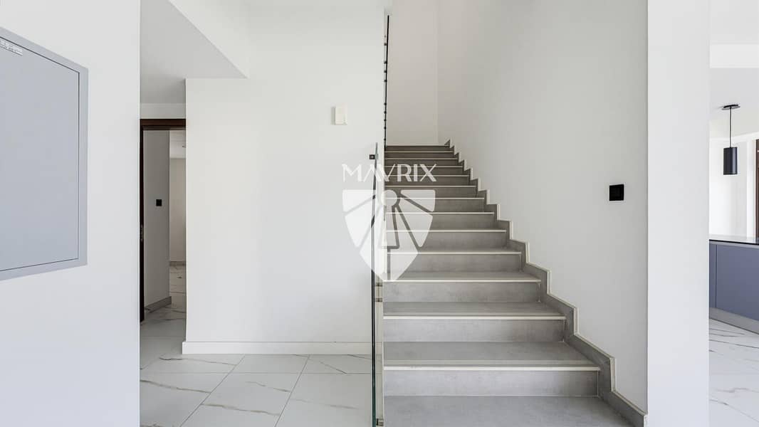 6 Image 6
