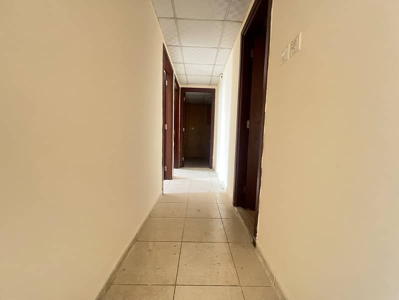 4 10535. jpg