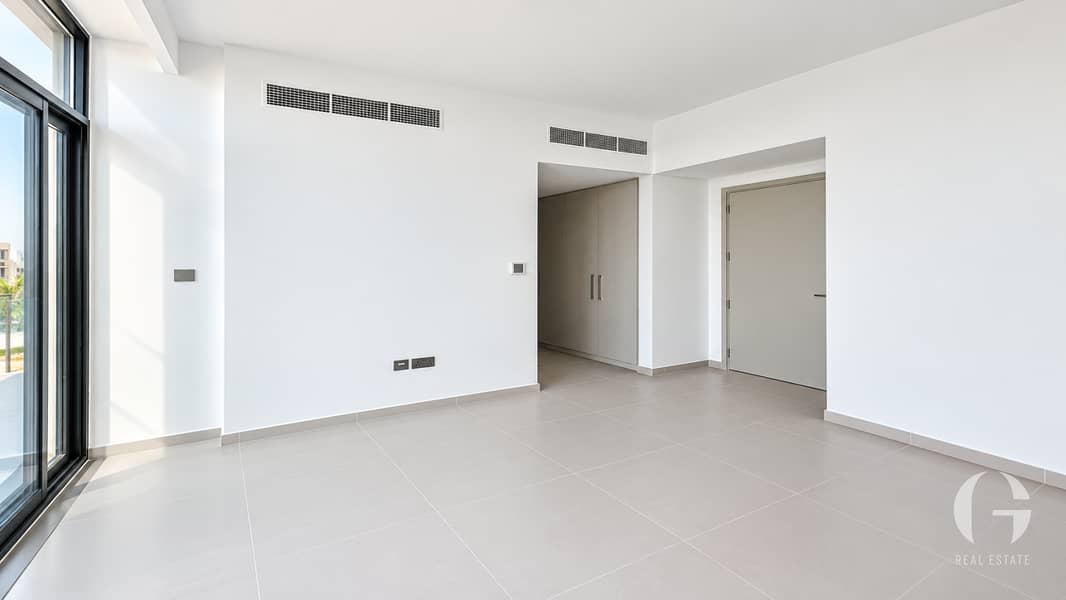 8 Image 8
