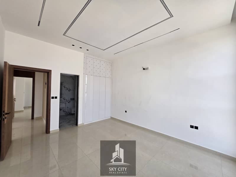 4 1000685618. heic