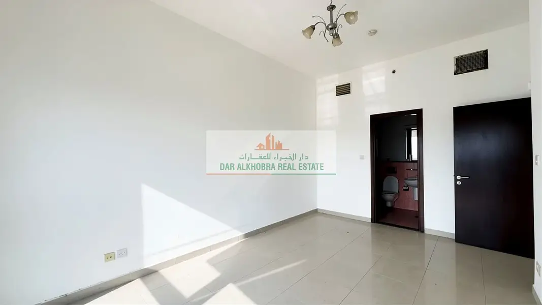 Bright 2BR Apartment | Dana Tower JVC | Downtown City View