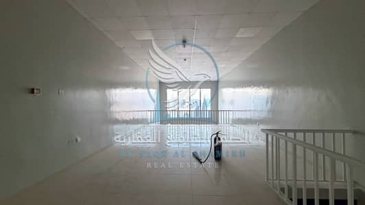 Shop para en Alquiler en Industrial Area, Sharjah - shwrwm-for-rent-1-bedroom-alsnaayh13-alsharqa-property-aq-0001-11. jpg