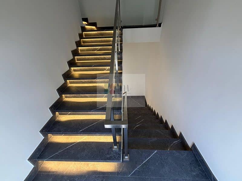 12 villa 12 2.0. jpg