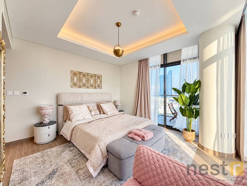 7 Modern Luxury Bedroom with City Views-3. png