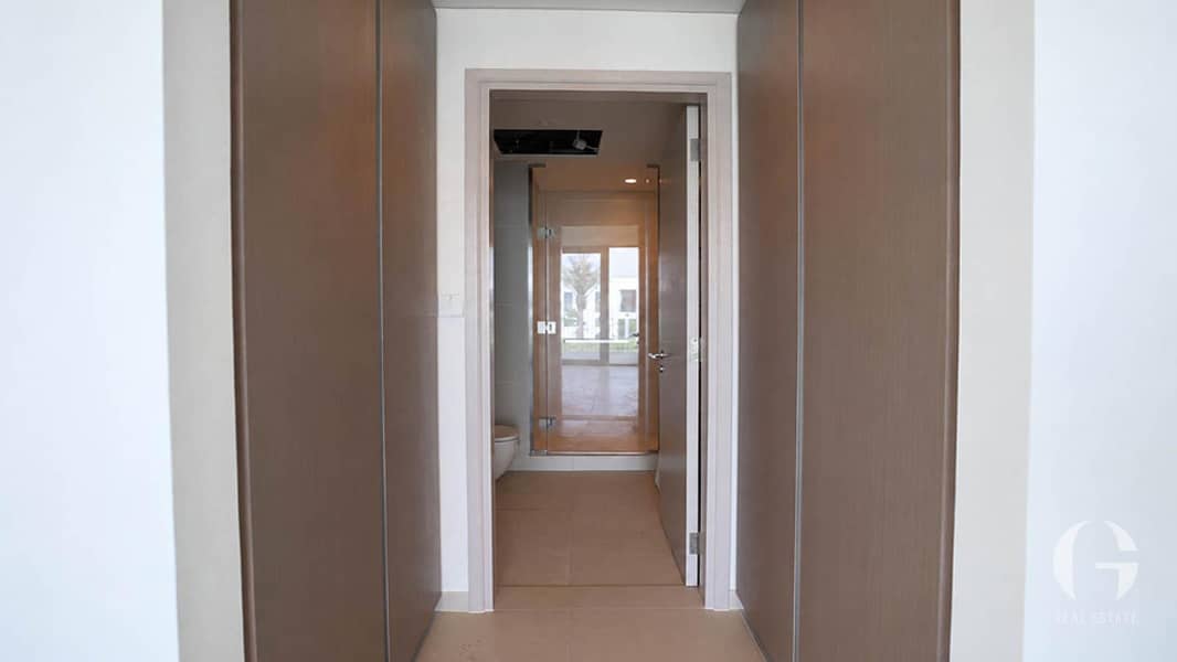 12 Image 12