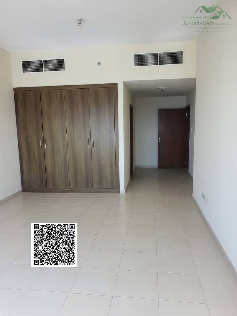 5 b580a39e-4096-483c-b438-cbfc77e47872. jpg