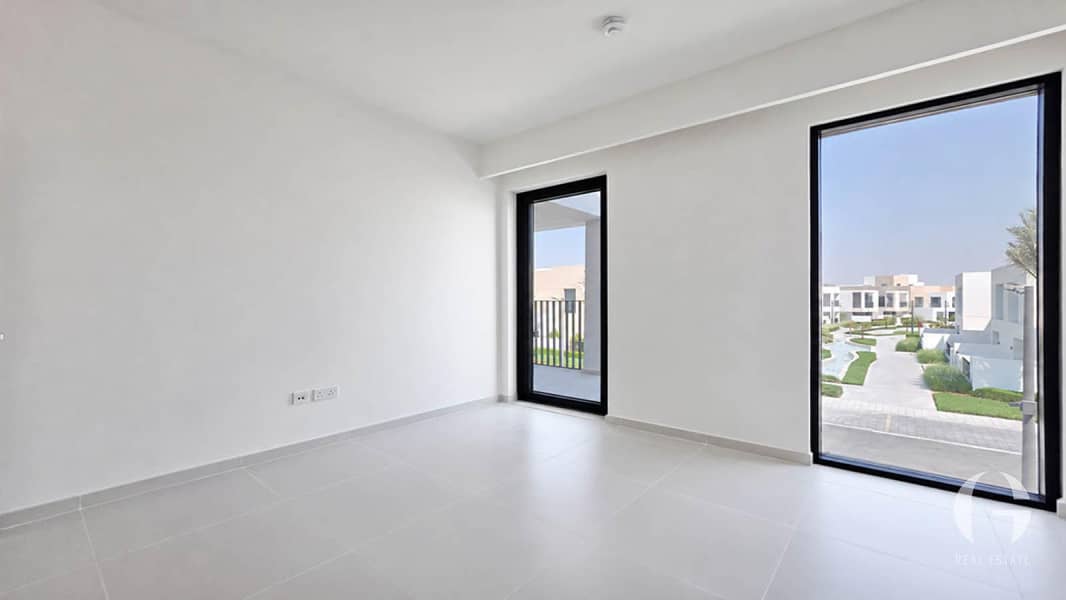8 Image 8