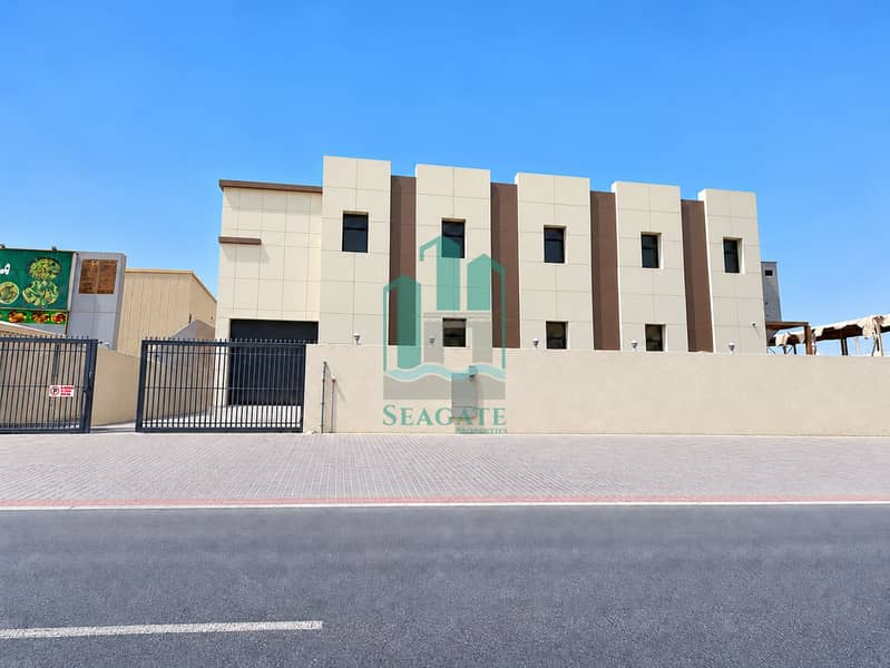 Sign-free restored building facade. png Sign-free restored building facade. png