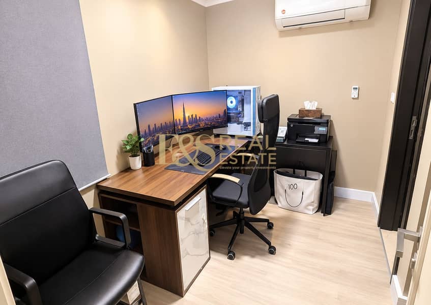 7 Tidy Modern Office Interior. png