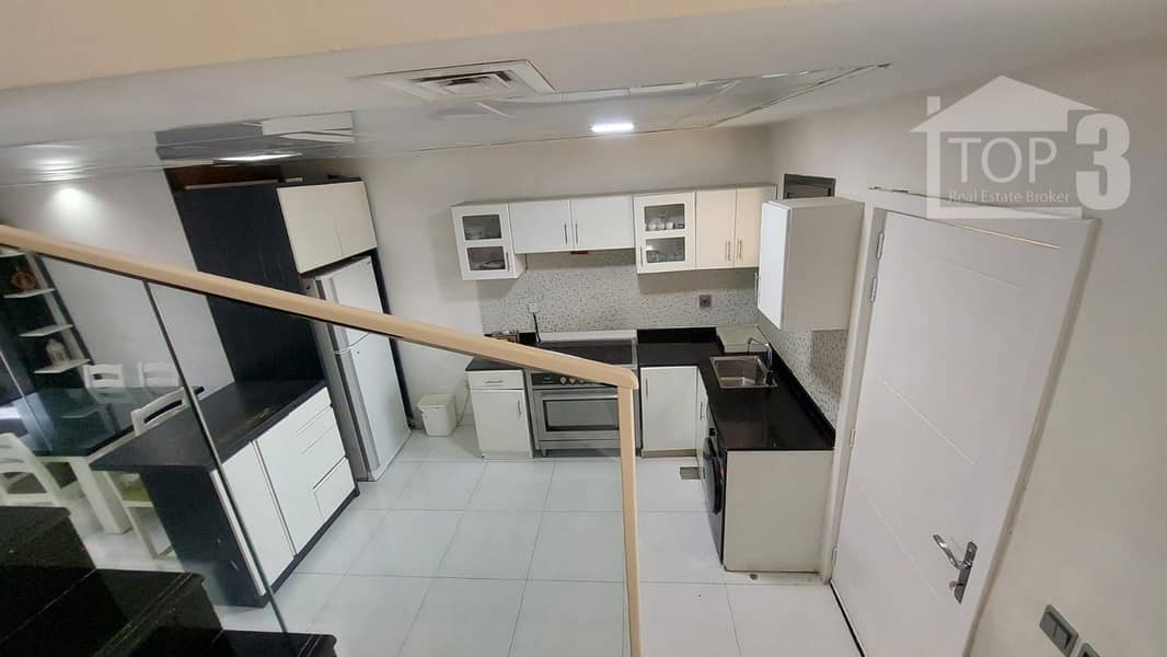 6 Kitchen . jpeg