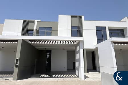 3 habitaciones Townhouse para en Venta en Arabian Ranches 3, Dubai - Casa adosada en Arabian Ranches 3,Ruba, 3 dormitorios, 3300000 AED - 16771094 3 habitaciones Townhouse para en Venta en Arabian Ranches 3, Dubai - Casa adosada en Arabian Ranches 3,Ruba, 3 dormitorios, 3300000 AED - 16771094