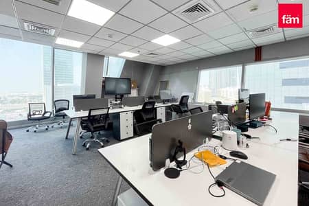 Office in vendita a Business Bay, Dubai - Ufficio a Business Bay，Iris Bay, 6185000 AED - 16771321