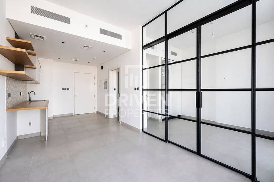 Pool View | Mid Floor | Motivated Seller Pool View | Mid Floor | Motivated Seller